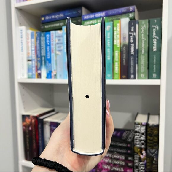 3/$25 Throne of Secrets Prince of Sin #2  Kerri Maniscalco hardcover target - Picture 3 of 4